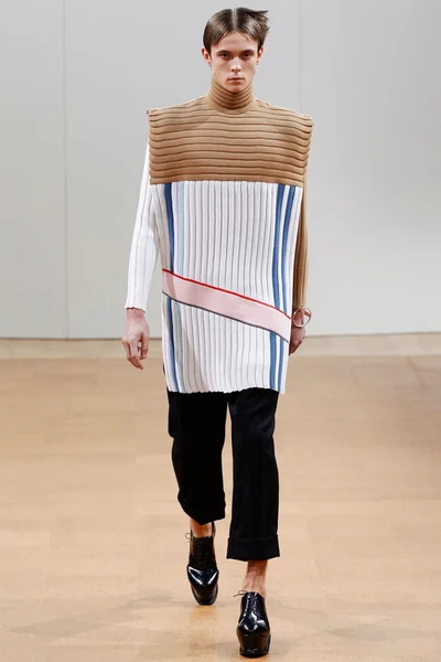 Look 1